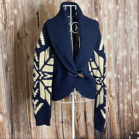 American Eagle Outfitters Sweaters - American Eagle Winter Sweater